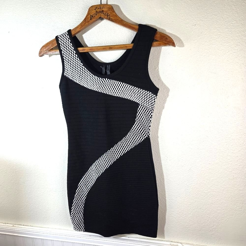 Women's Guess Bodycon Snatched Elegant Black and White Mesh Women's Dress Size S - Picture 2 of 10
